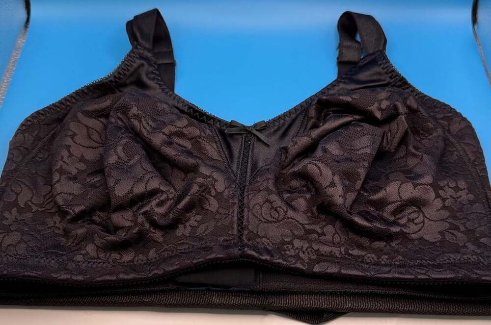 Bali Seamless Minimizer Wire-Free Bra 38DD Black 3372